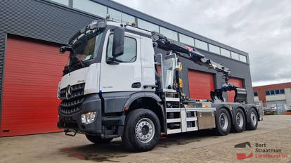 Mercedes-Benz Arocs 3646 3646L 8x4 NIEUW 2 stuks op voorraad met 26 Ton Hyva HD Containerhaak en HMF 1943 Z 2 Kraan