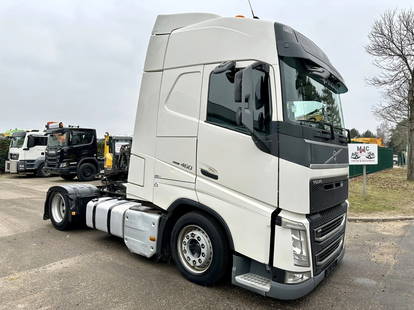 Volvo FH 460 MEGA  LOWDECK - HEIGHT ADJUSTABLE FIFTH WHEEL - 295/60R22.5 - FRIGO - SPOILERS - 2 TANKS - BE TRUCK 