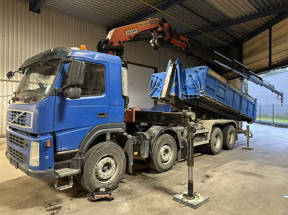 Volvo FM 440 8x4 HOOKLIFT + CRANE PALFINGER PK 29002 E (6x) + WINCH + ROTATOR - RADIO - 4 STABS - BE TRUCK - TÜV 12/2025