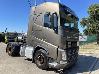 Volvo FH 460 LNG GAS ADR - ACC + Dynamic Steering - I-park Cool - Lane Keeping Support - collision warning - leather - ... BE Truck
