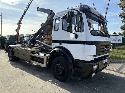 Mercedes-Benz SK 1924 4x2 HOOKLIFT ATLAS - STEEL SPRING / HUB REDUCTION BIG AXLE - MANUAL - 425.000km