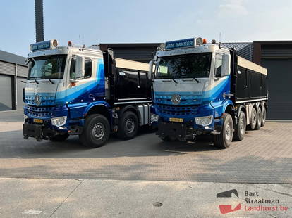 Mercedes-Benz Arocs 5048 10x8 Euro 6 Bladgeveerd met geisoleerde kipper 2 stuks op voorraad