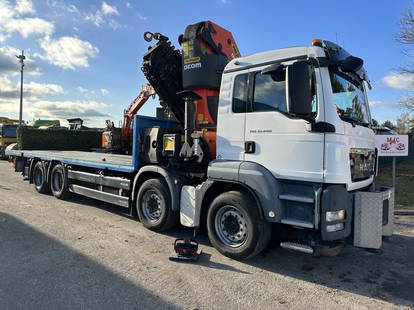 MAN TGS 35.440 8x4 + CRANE PALFINGER PK 78002 SH-G(8x) - *284.000km* - PLATFORM 7m80  + TWISTLOCKS - FRONT STABS - 13T AXLES - BY-COOL BE TRUCK