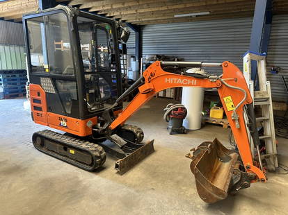 Hitachi ZAXIS ZX19-6 CR ZAXIS ZX19-6 CR 1.9T - 1349H - CABINE - ADJUSTABLE TRACKS - EXTRA HYDR - QUICK HITCH - BE MACHINE