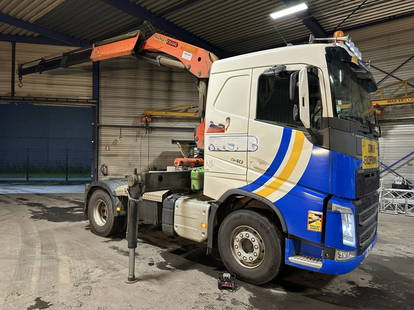 Volvo FH 540 TRACTOR + CRANE PK 18500 + RADIO - *449.000km* - EURO 6 - COC - 4 STABS