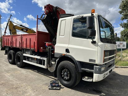 DAF CF 75 250 6x2 TIPPER + (25m!) CRANE HMF 2220 K5 + JIB FJ5 (3x) + WINCH - LIFT AXLE - *59.539KM* - TUV 10/2024 - RADIO - BE TRUCK