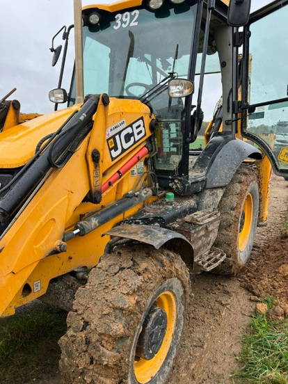 JCB 3CX