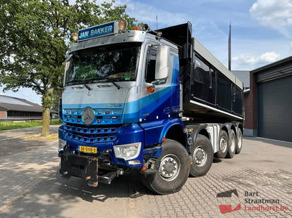 Mercedes-Benz Arocs 5048 10x8 Euro 6 Bladgeveerd met geisoleerde kipper 2 stuks op voorraad