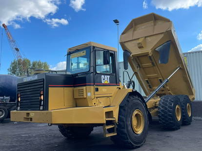 Caterpillar D400E Serie II ARTICULATED DUMPER CE 6X6 Good Condition